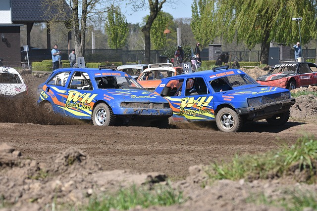 约基奇：昨天输球不赖你，半场三分都没人防守！詹姆斯：你还说？.